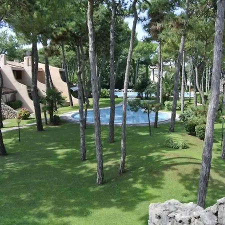 Cozy In A Village With Pool Lignano Sabbiadoro